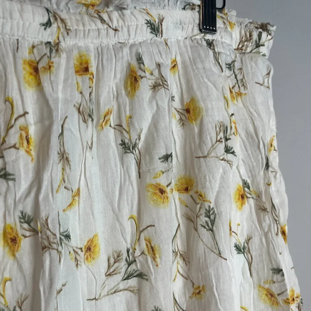 Happy Nature white floral tiered maxi skirt - Picture 2 of 5